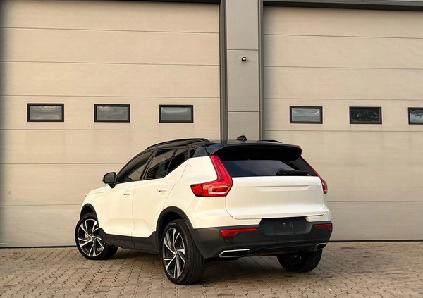 Volvo XC 40 cena 110000 przebieg: 116930, rok produkcji 2019 z Koło małe 154